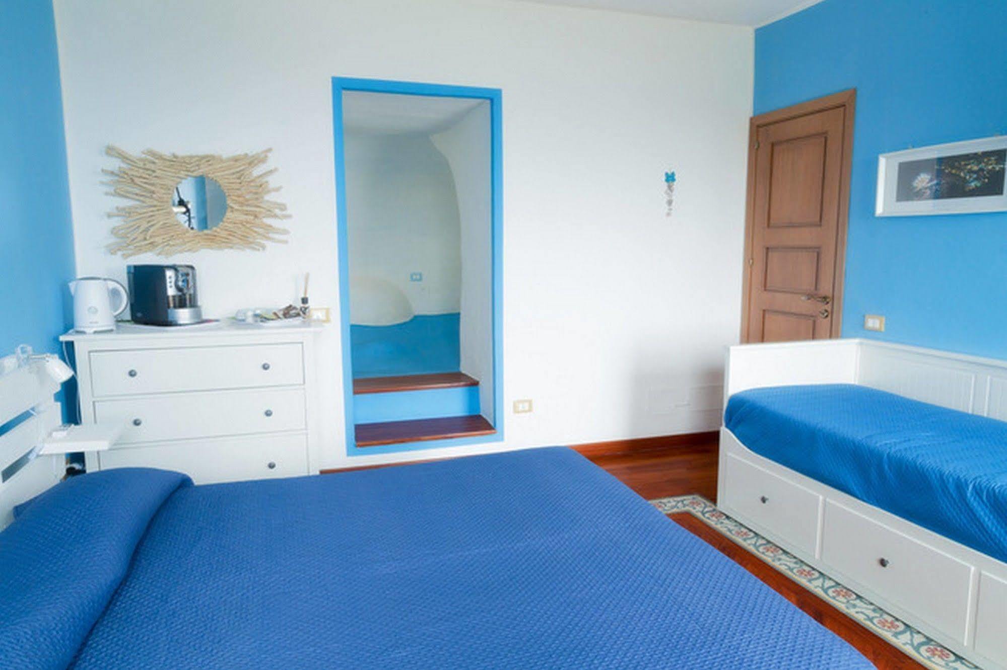 Hotel Clelia Isola di Ustica Ngoại thất bức ảnh