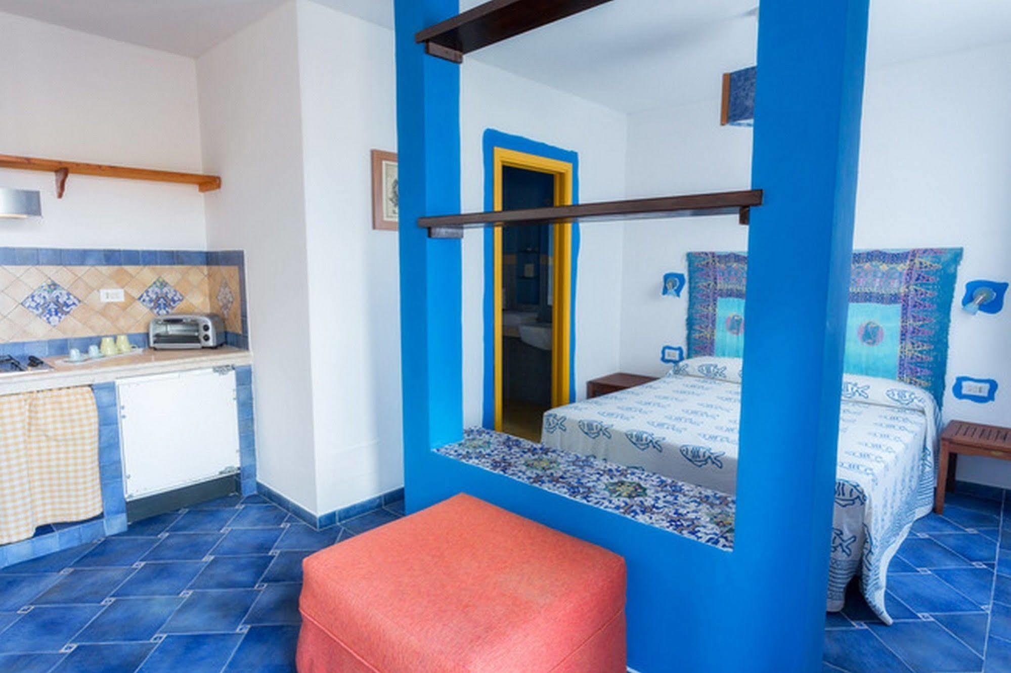 Hotel Clelia Isola di Ustica Ngoại thất bức ảnh